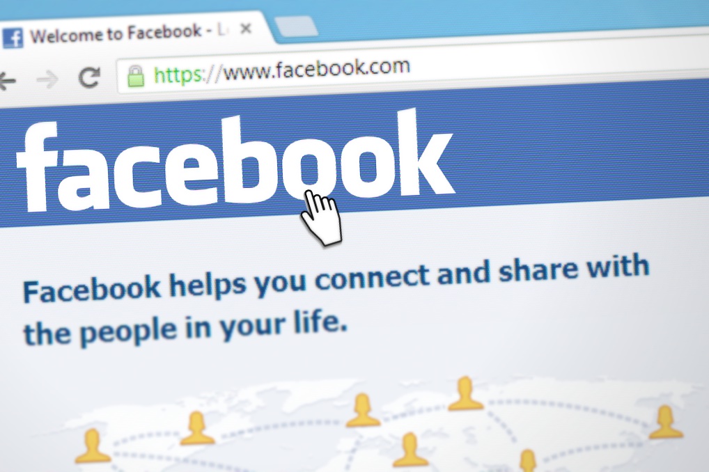 Facebook revela plano de abrir 10 mil vagas para auxiliar no desenvolvimento de um metaverso %sep