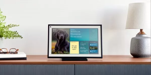 Amazon lança Echo Show 15 e leva Alexa "gigante" para a sua sala