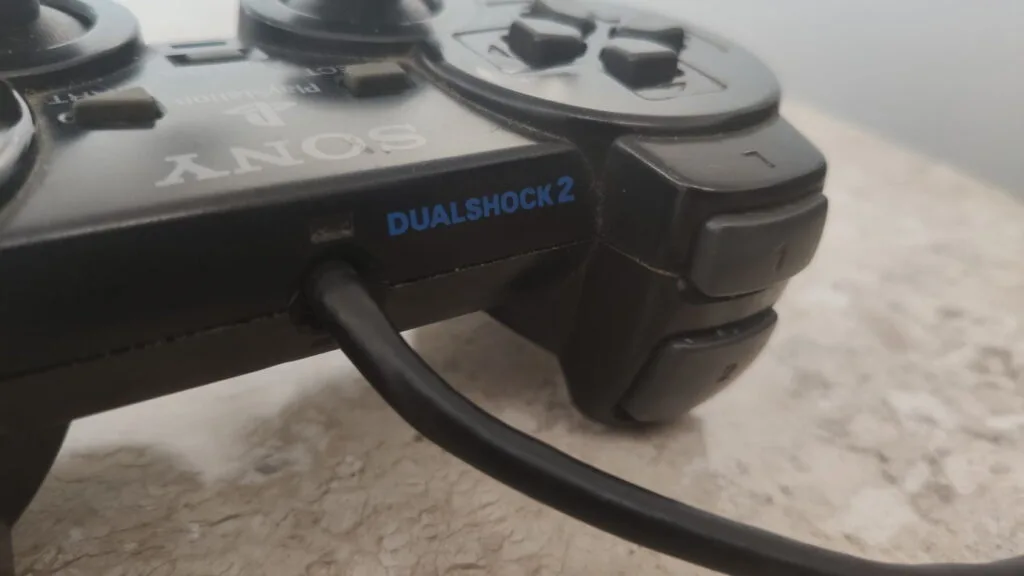 DualShock 2 (2)
